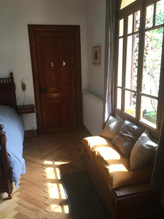 Charmant Appartement Sur Cour, Le Berlingott Bagneres-de-Bigorre Luaran gambar